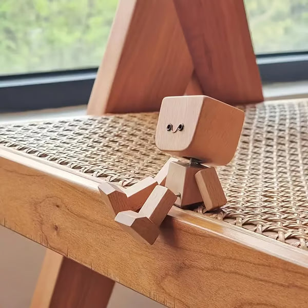đHandmade Charming Shaking Wooden Man Figurine with 12PCS Magnetic Expressions